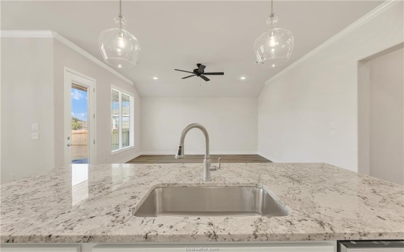 4089 Crestmont Drive, College Station, TX 77845, 3 Habitaciones Habitaciones , ,2 BañosBaños,Residential,En Venta,4089 Crestmont Drive,0,25011178