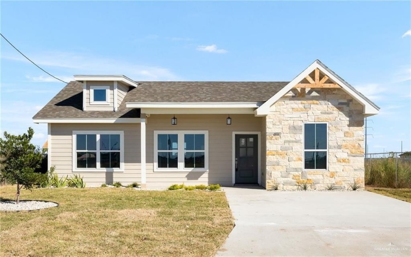 306 Merida Drive, Donna, TX 78537, 3 Bedrooms Bedrooms, ,2 BathroomsBathrooms,Residential,For Sale,306 Merida Drive,0,486441