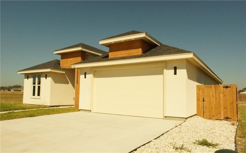 403 Faith Drive, La Feria, TX 78559, 3 Bedrooms Bedrooms, ,3 BathroomsBathrooms,Residential,For Sale,403 Faith Drive,0,486479