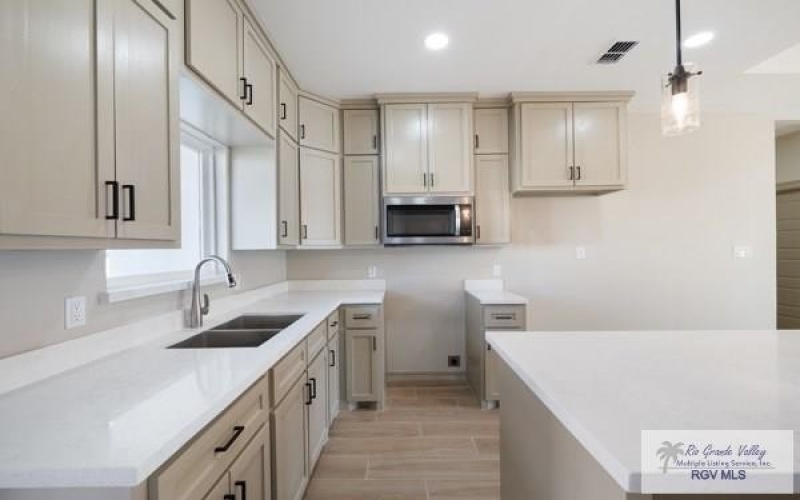 1004 GABRIELLA ST, HARLINGEN, TX 78550, ,Residential Multi Family,For Sale,1004 GABRIELLA ST,0,29769851