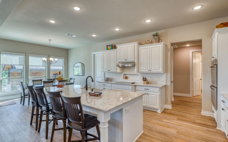 2913 Blue Lake Dr., Horseshoe Bay, TX 78657, 3 Bedrooms Bedrooms, ,2 BathroomsBathrooms,Residential,For Sale,2913 Blue Lake Dr.,0,175622