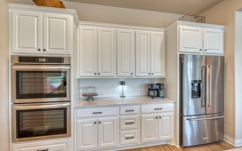 2913 Blue Lake Dr., Horseshoe Bay, TX 78657, 3 Bedrooms Bedrooms, ,2 BathroomsBathrooms,Residential,For Sale,2913 Blue Lake Dr.,0,175622