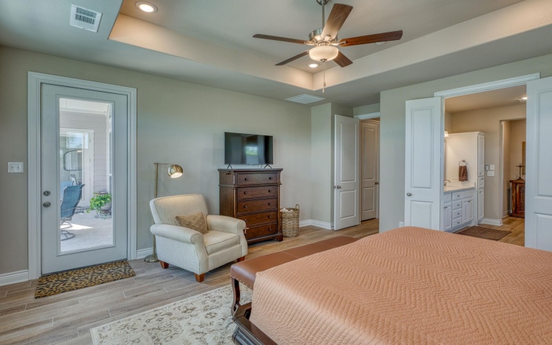 2913 Blue Lake Dr., Horseshoe Bay, TX 78657, 3 Bedrooms Bedrooms, ,2 BathroomsBathrooms,Residential,For Sale,2913 Blue Lake Dr.,0,175622