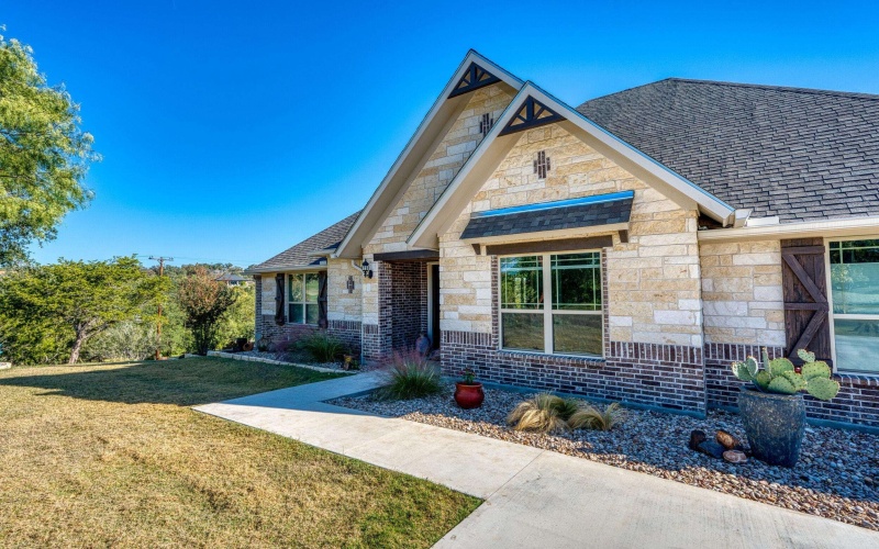 2913 Blue Lake Dr., Horseshoe Bay, TX 78657, 3 Bedrooms Bedrooms, ,2 BathroomsBathrooms,Residential,For Sale,2913 Blue Lake Dr.,0,175622