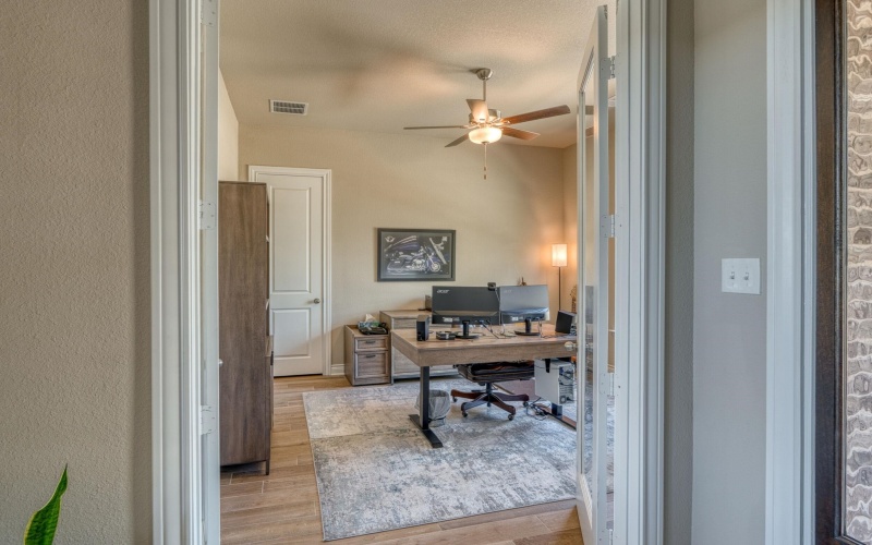 2913 Blue Lake Dr., Horseshoe Bay, TX 78657, 3 Bedrooms Bedrooms, ,2 BathroomsBathrooms,Residential,For Sale,2913 Blue Lake Dr.,0,175622