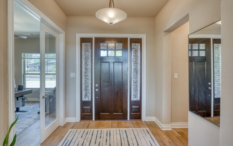 2913 Blue Lake Dr., Horseshoe Bay, TX 78657, 3 Bedrooms Bedrooms, ,2 BathroomsBathrooms,Residential,For Sale,2913 Blue Lake Dr.,0,175622