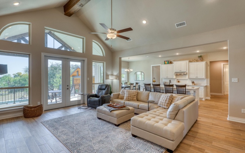 2913 Blue Lake Dr., Horseshoe Bay, TX 78657, 3 Bedrooms Bedrooms, ,2 BathroomsBathrooms,Residential,For Sale,2913 Blue Lake Dr.,0,175622