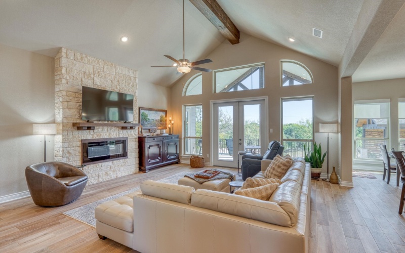 2913 Blue Lake Dr., Horseshoe Bay, TX 78657, 3 Bedrooms Bedrooms, ,2 BathroomsBathrooms,Residential,For Sale,2913 Blue Lake Dr.,0,175622