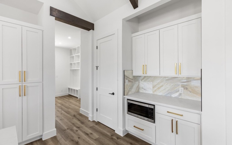 1827 Foothills Dr, Kerrville, TX 78028, 4 Habitaciones Habitaciones , ,3 BañosBaños,Residential,En Venta,1827 Foothills Dr,0,120819