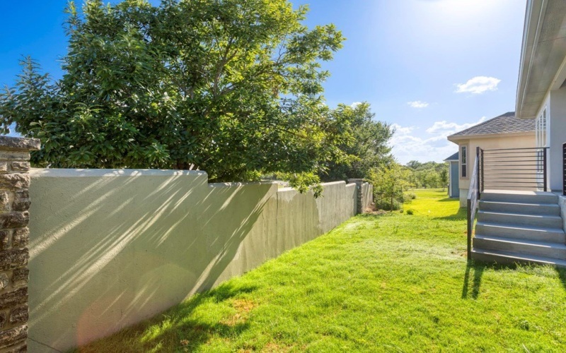 1901 N Chateau Lane, Kerrville, TX 78028, 2 Habitaciones Habitaciones , ,2 BañosBaños,Residential,En Venta,1901 N Chateau Lane,0,120823