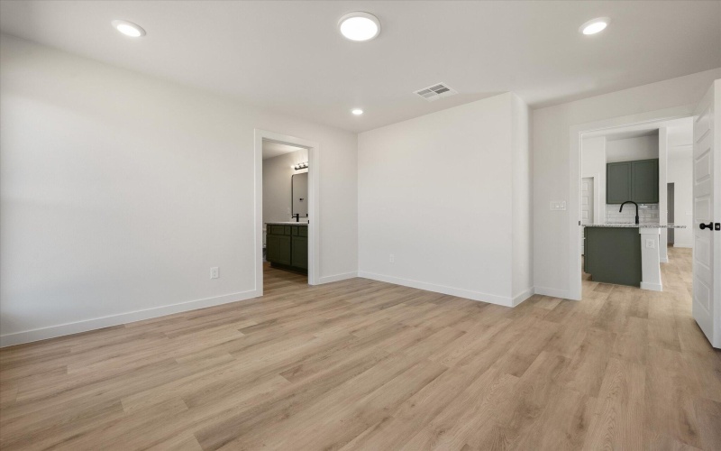 2015 Cottonwood Avenue, Wolfforth, TX 79382, 4 Habitaciones Habitaciones , ,2 BañosBaños,Residential,En Venta,2015 Cottonwood Avenue,0,202562787