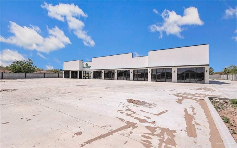 5301 N Ware Road, McAllen, TX 78501, ,Commercial Sale,En Venta,5301 N Ware Road,465519