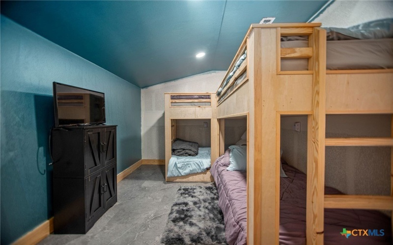 185 E Tiki Drive, Seadrift, TX 77983, 1 Bedroom Bedrooms, ,2 BathroomsBathrooms,Residential,For Sale,185 E Tiki Drive,0,597217