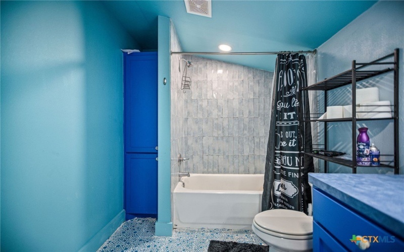 185 E Tiki Drive, Seadrift, TX 77983, 1 Bedroom Bedrooms, ,2 BathroomsBathrooms,Residential,For Sale,185 E Tiki Drive,0,597217