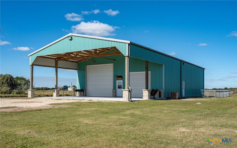 185 E Tiki Drive, Seadrift, TX 77983, 1 Bedroom Bedrooms, ,2 BathroomsBathrooms,Residential,For Sale,185 E Tiki Drive,0,597217