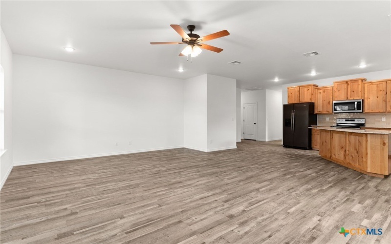 828 Elijah Ln, Lampasas, TX 76550, 4 Habitaciones Habitaciones , ,2 BañosBaños,Residential,En Venta,828 Elijah Ln,0,597250