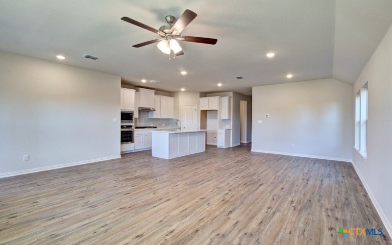 2133 Shepard Street, Seguin, TX 78155, 3 Habitaciones Habitaciones , ,2 BañosBaños,Residential,En Venta,2133 Shepard Street,0,597343