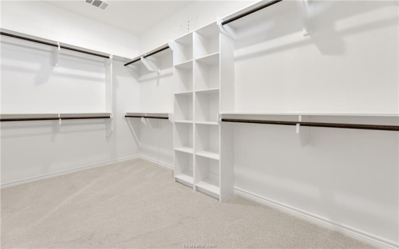 4084 Crestmont Drive, College Station, TX 77845, 3 Habitaciones Habitaciones , ,3 BañosBaños,Residential,En Venta,4084 Crestmont Drive,0,25011179