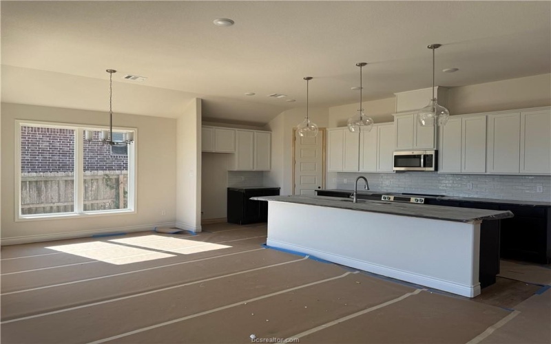 4084 Crestmont Drive, College Station, TX 77845, 3 Bedrooms Bedrooms, ,3 BathroomsBathrooms,Residential,For Sale,4084 Crestmont Drive,0,25011179