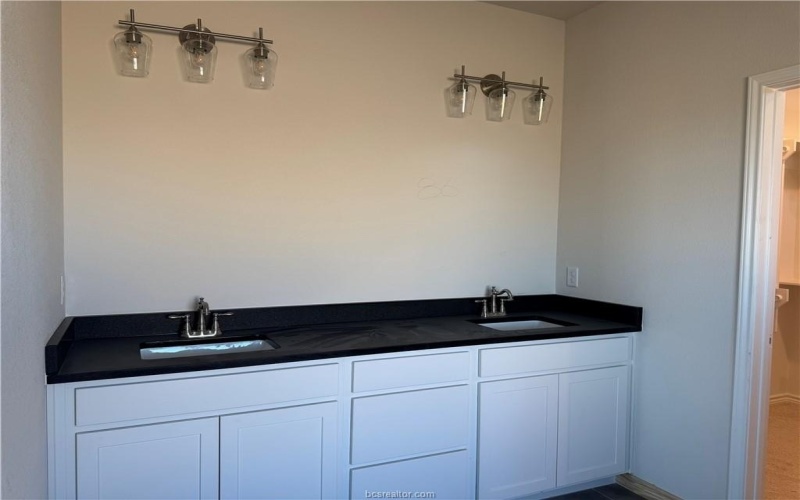 4084 Crestmont Drive, College Station, TX 77845, 3 Bedrooms Bedrooms, ,3 BathroomsBathrooms,Residential,For Sale,4084 Crestmont Drive,0,25011179