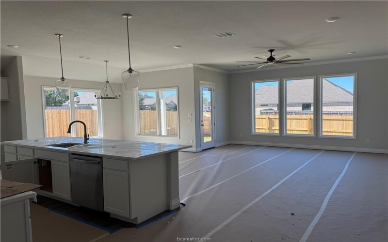 4093 Crestmont Drive, College Station, TX 77845, 4 Bedrooms Bedrooms, ,3 BathroomsBathrooms,Residential,For Sale,4093 Crestmont Drive,0,25011408