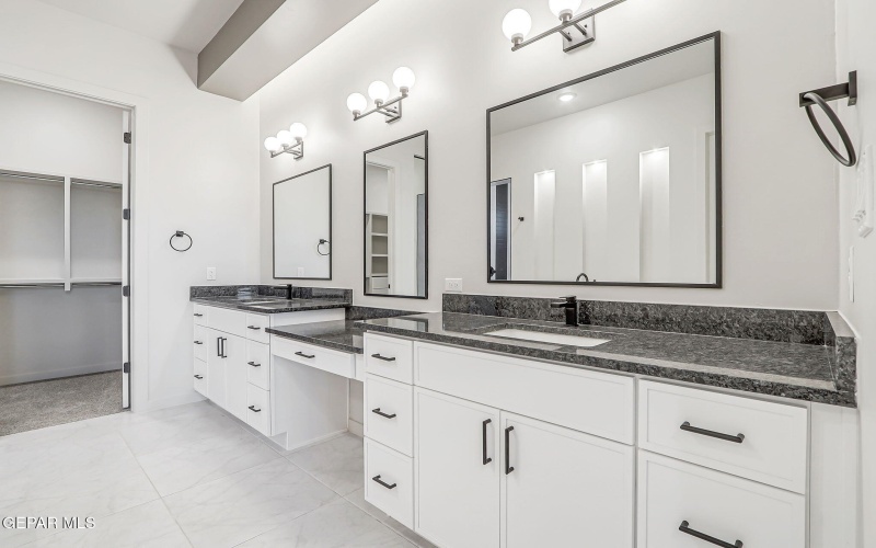 836 Eltham Drive, Horizon City, TX 79928, 4 Bedrooms Bedrooms, ,3 BathroomsBathrooms,Residential,For Sale,836 Eltham Drive,0,933397