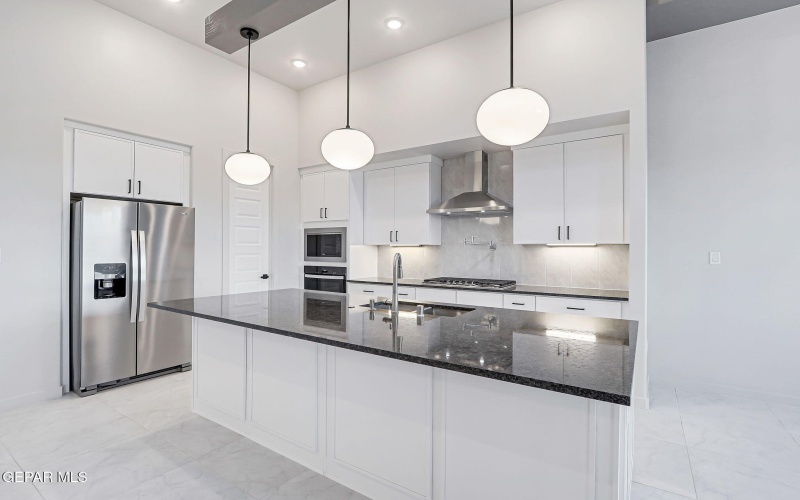 836 Eltham Drive, Horizon City, TX 79928, 4 Bedrooms Bedrooms, ,3 BathroomsBathrooms,Residential,For Sale,836 Eltham Drive,0,933397