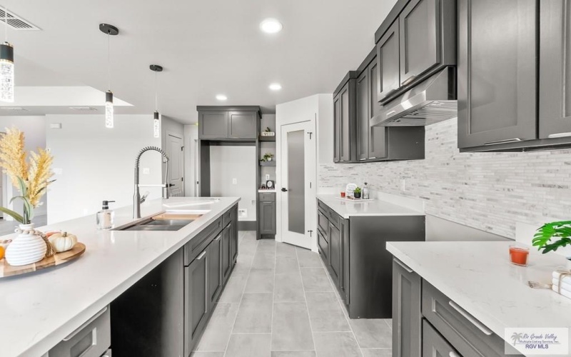 6025 DAKOTA ROSE CIR, BROWNSVILLE, TX 78521, 3 Habitaciones Habitaciones , ,2 BañosBaños,Residential,En Venta,6025 DAKOTA ROSE CIR,0,29769876