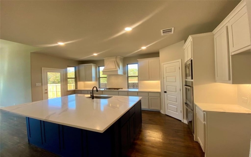 360 Devonshire Drive, Greenville, TX 75401, 5 Habitaciones Habitaciones , ,5 BañosBaños,Residential,En Venta,360 Devonshire Drive,0,21065987