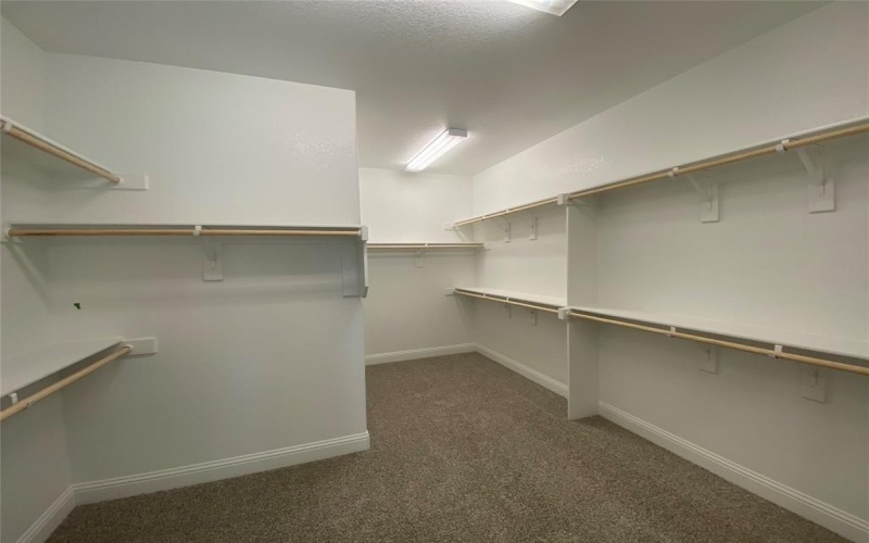 360 Devonshire Drive, Greenville, TX 75401, 5 Habitaciones Habitaciones , ,5 BañosBaños,Residential,En Venta,360 Devonshire Drive,0,21065987