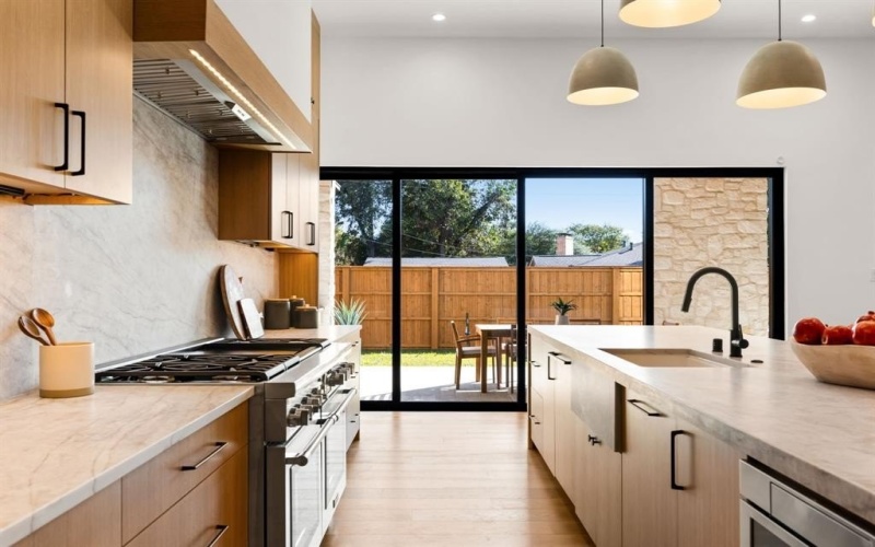 8604 Lockhaven Drive, Dallas, TX 75238, 4 Habitaciones Habitaciones , ,5 BañosBaños,Residential,En Venta,8604 Lockhaven Drive,0,21083045