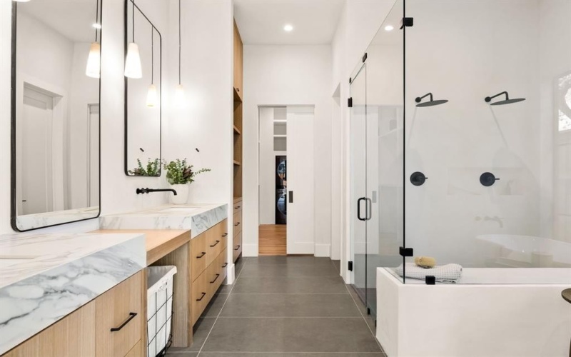 8604 Lockhaven Drive, Dallas, TX 75238, 4 Habitaciones Habitaciones , ,5 BañosBaños,Residential,En Venta,8604 Lockhaven Drive,0,21083045