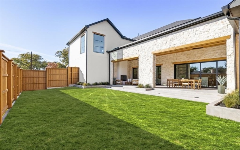 8604 Lockhaven Drive, Dallas, TX 75238, 4 Habitaciones Habitaciones , ,5 BañosBaños,Residential,En Venta,8604 Lockhaven Drive,0,21083045