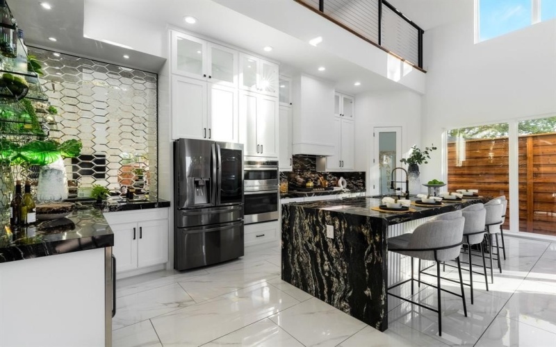 3351 Sylvan Avenue, Dallas, TX 75212, 4 Bedrooms Bedrooms, ,5 BathroomsBathrooms,Residential,For Sale,3351 Sylvan Avenue,0,21085017