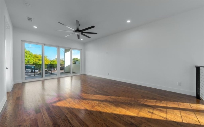 3351 Sylvan Avenue, Dallas, TX 75212, 4 Bedrooms Bedrooms, ,5 BathroomsBathrooms,Residential,For Sale,3351 Sylvan Avenue,0,21085017