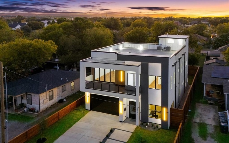 3351 Sylvan Avenue, Dallas, TX 75212, 4 Bedrooms Bedrooms, ,5 BathroomsBathrooms,Residential,For Sale,3351 Sylvan Avenue,0,21085017