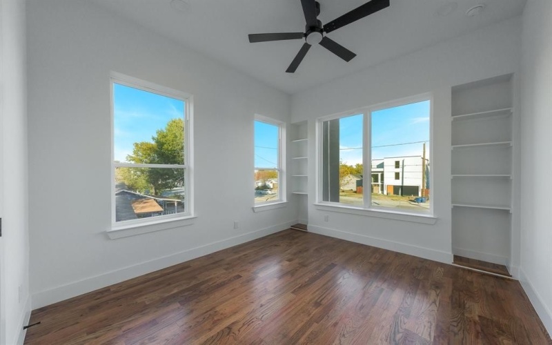 3351 Sylvan Avenue, Dallas, TX 75212, 4 Bedrooms Bedrooms, ,5 BathroomsBathrooms,Residential,For Sale,3351 Sylvan Avenue,0,21085017