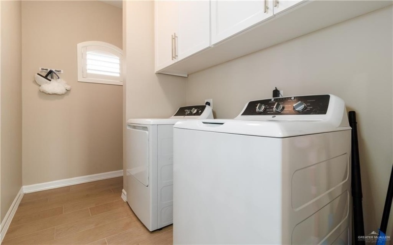 6316 Cardiff Avenue, Edinburg, TX 78542, 3 Bedrooms Bedrooms, ,2 BathroomsBathrooms,Residential,For Sale,6316 Cardiff Avenue,465540