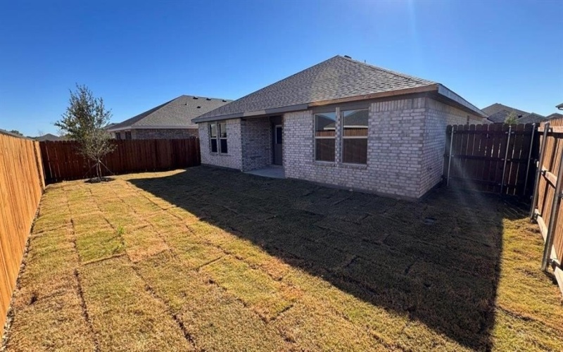 524 CRESTRIDGE Drive N, Cleburne, TX 76033, 3 Bedrooms Bedrooms, ,2 BathroomsBathrooms,Residential,For Sale,524 CRESTRIDGE Drive N,0,21106300