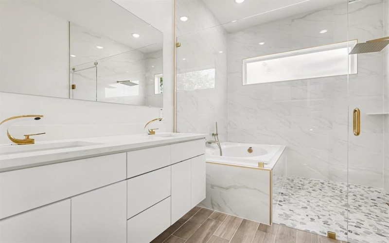 903 18th Street, Dallas, TX 75216, 4 Habitaciones Habitaciones , ,2 BañosBaños,Residential,En Venta,903 18th Street,0,21106754