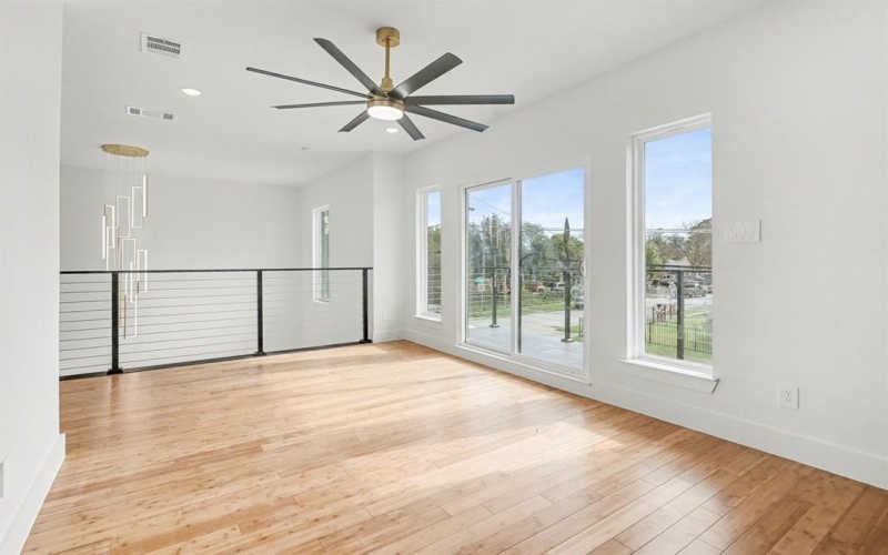 903 18th Street, Dallas, TX 75216, 4 Habitaciones Habitaciones , ,2 BañosBaños,Residential,En Venta,903 18th Street,0,21106754