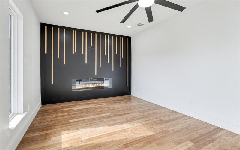 903 18th Street, Dallas, TX 75216, 4 Habitaciones Habitaciones , ,2 BañosBaños,Residential,En Venta,903 18th Street,0,21106754