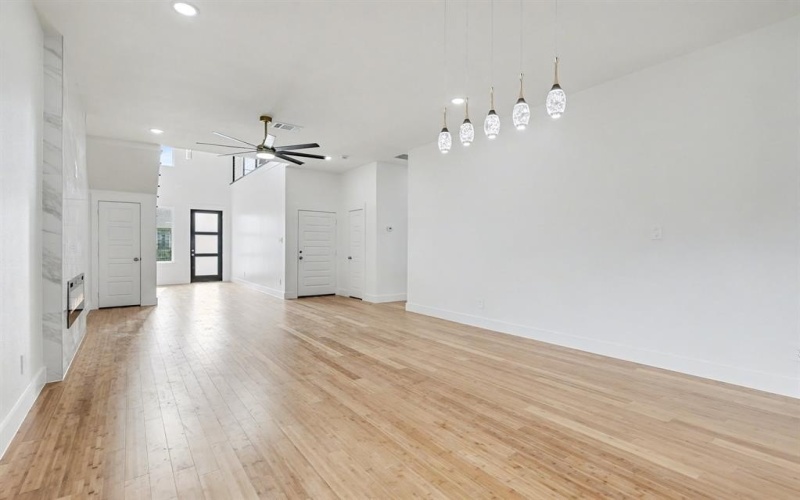 903 18th Street, Dallas, TX 75216, 4 Habitaciones Habitaciones , ,2 BañosBaños,Residential,En Venta,903 18th Street,0,21106754