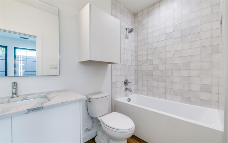 1727 Novela Way, Dallas, TX 75215, 3 Habitaciones Habitaciones , ,3 BañosBaños,Residential,En Venta,1727 Novela Way,0,21106810