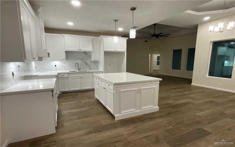 1102 Violeta Drive, Donna, TX 78537, 3 Bedrooms Bedrooms, ,2 BathroomsBathrooms,Residential,For Sale,1102 Violeta Drive,470801