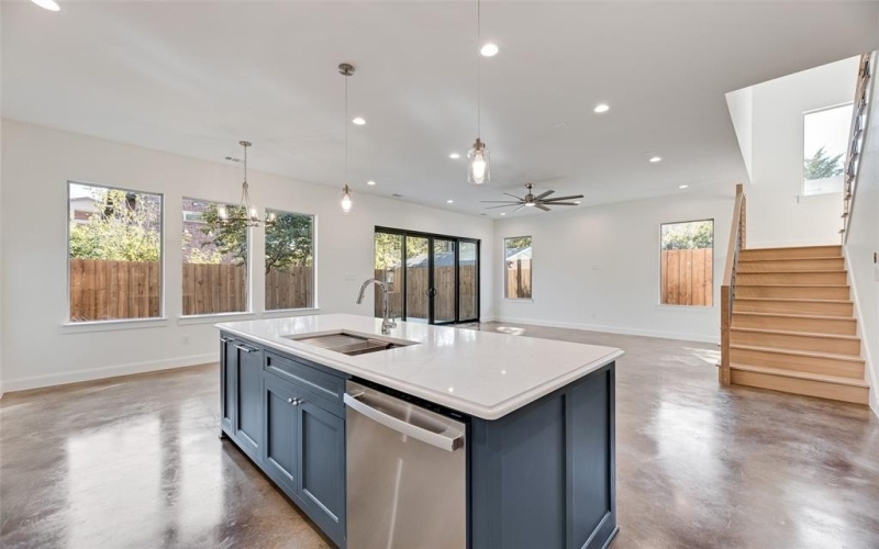 4404 Rusk Avenue, Dallas, TX 75204, 3 Habitaciones Habitaciones , ,3 BañosBaños,Residential,En Venta,4404 Rusk Avenue,0,21106853