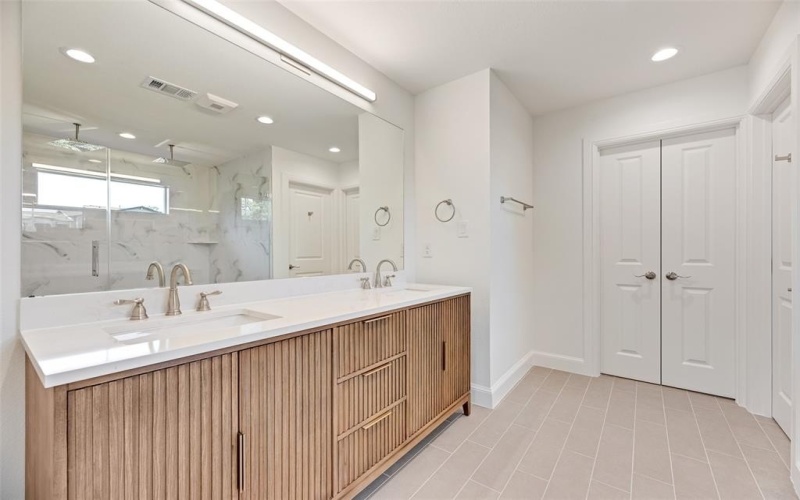 4404 Rusk Avenue, Dallas, TX 75204, 3 Habitaciones Habitaciones , ,3 BañosBaños,Residential,En Venta,4404 Rusk Avenue,0,21106853