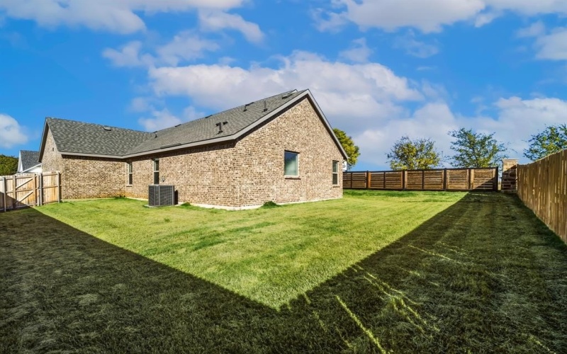 100 Maverick Trail, Valley View, TX 76272, 3 Habitaciones Habitaciones , ,2 BañosBaños,Residential,En Venta,100 Maverick Trail,0,21106883