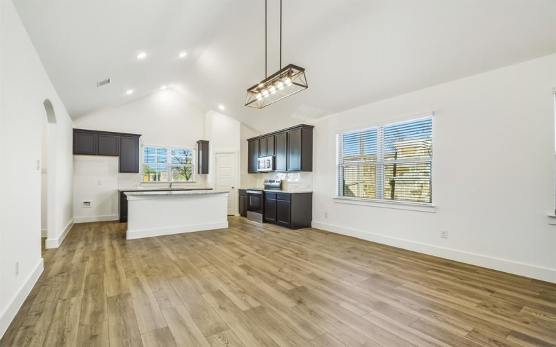 100 Maverick Trail, Valley View, TX 76272, 3 Habitaciones Habitaciones , ,2 BañosBaños,Residential,En Venta,100 Maverick Trail,0,21106883