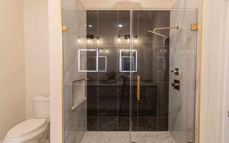 5104 Curzon Avenue, Fort Worth, TX 76107, 4 Bedrooms Bedrooms, ,2 BathroomsBathrooms,Residential,For Sale,5104 Curzon Avenue,0,21106904